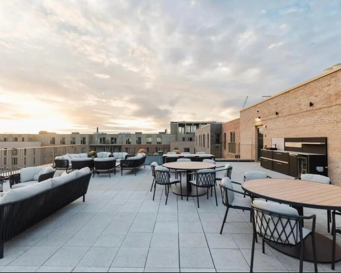 Newly Luxury Nests - Central Edinburgh Location 0*,