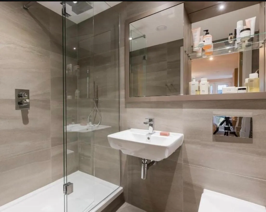 Newly Luxury Nests - Central Edinburgh Location 0*,  Velká Británie